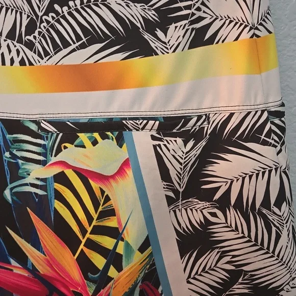 LUCKY IN LOVE Womens Bali Stripe Golf Skort sz Large (12) Multi Tropical Color - Picture 7 of 7